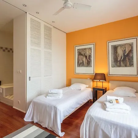 Luckey Homes - Rue Des 100 Gardes * Biarritz